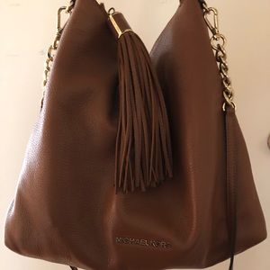 Beige Michael Kors slouch purse